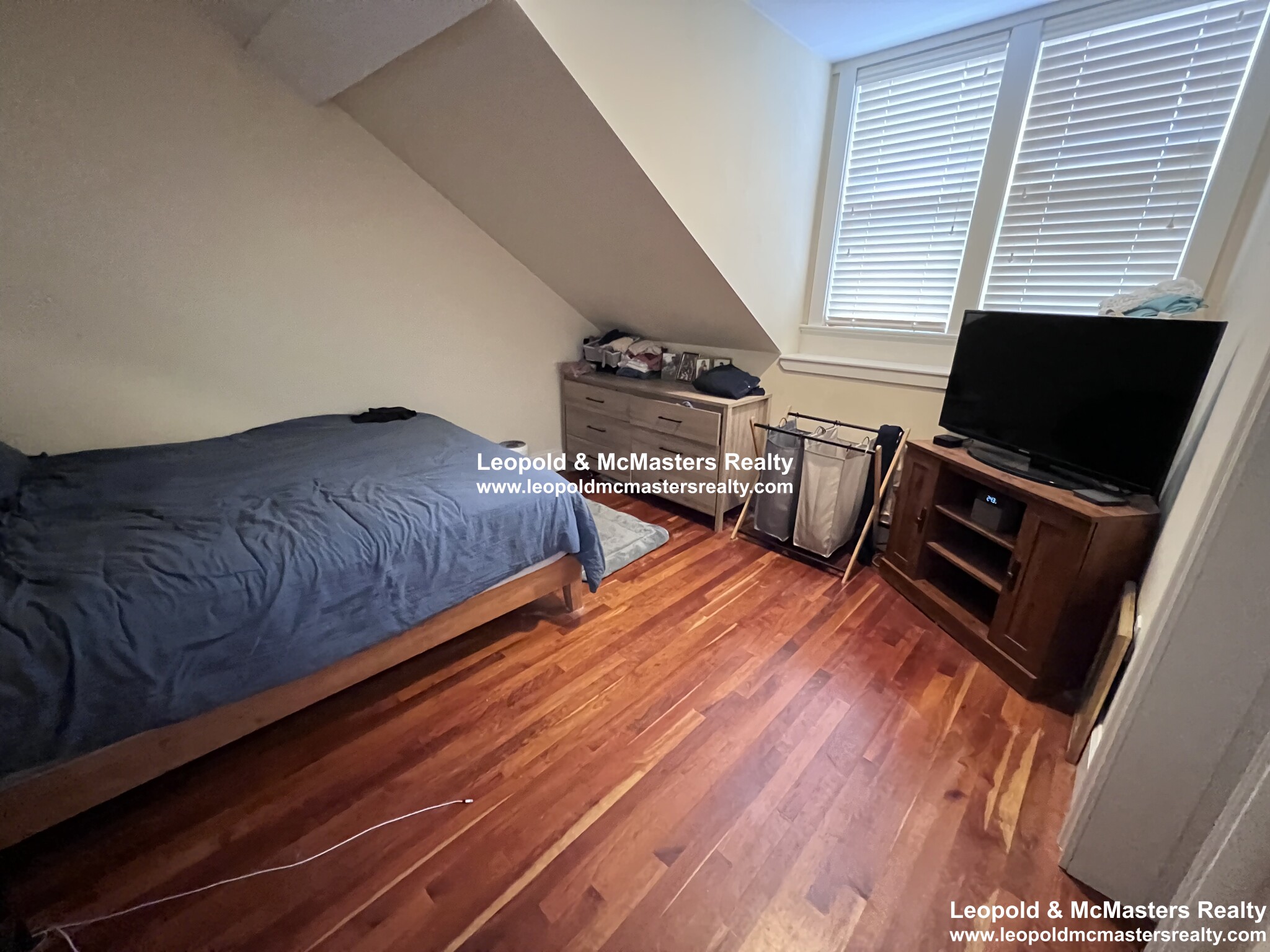 16 Temple St, Beacon Hill