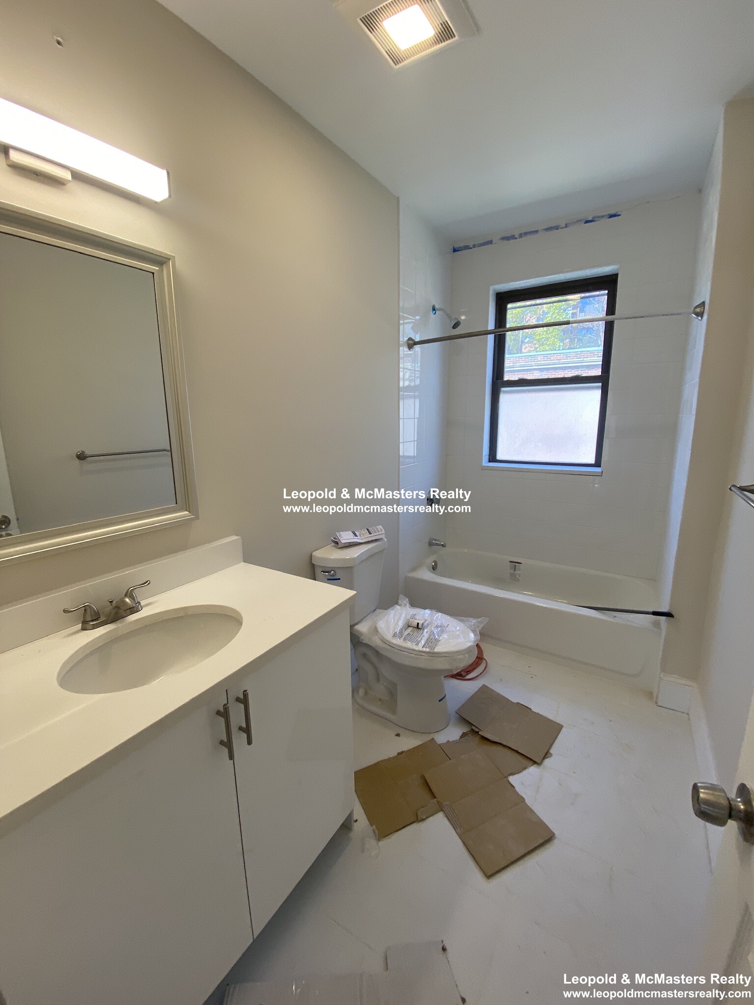 98 Longwood Ave, Coolidge Corner