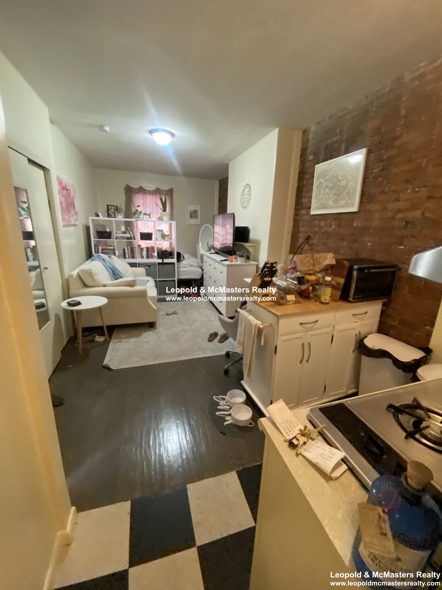 270 Newbury St, Back Bay