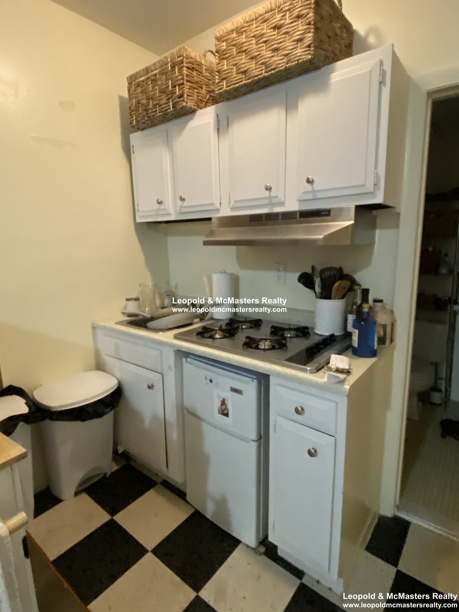 270 Newbury St, Back Bay