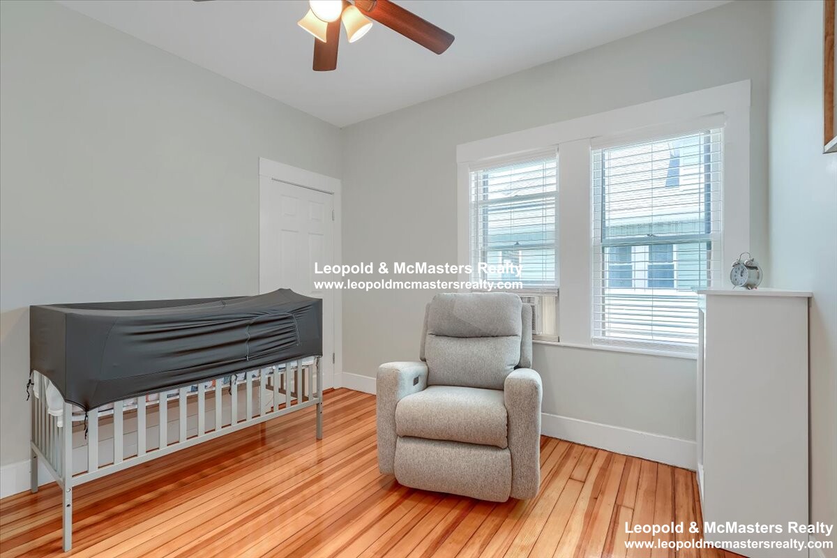 262 Southern Artery, Quincy