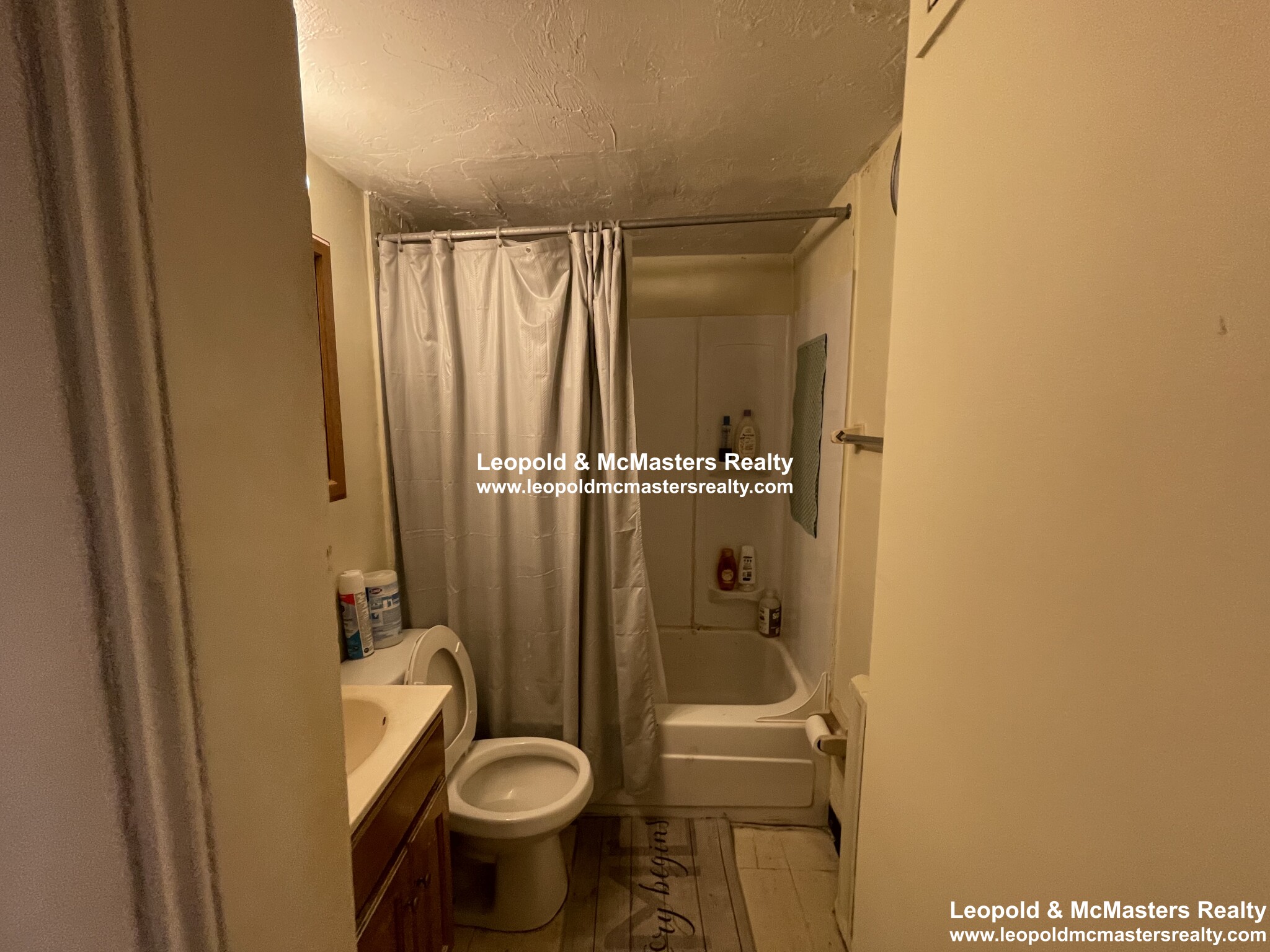 23 Maple St, Watertown