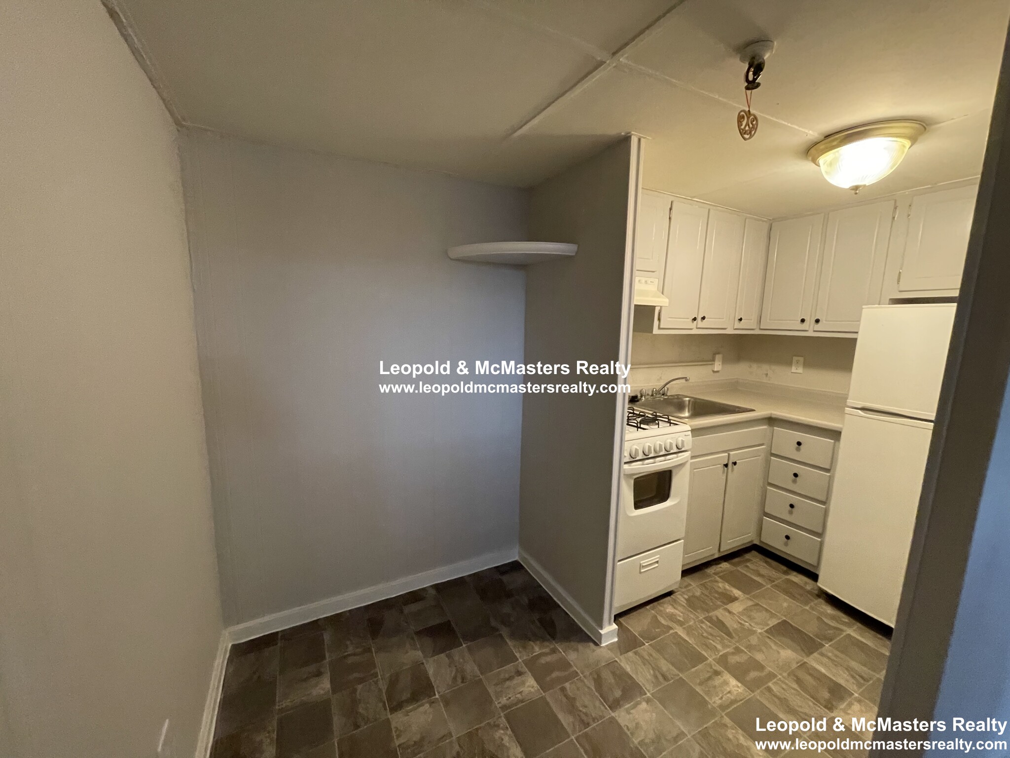 2 Saint Mark St, Jamaica Plain