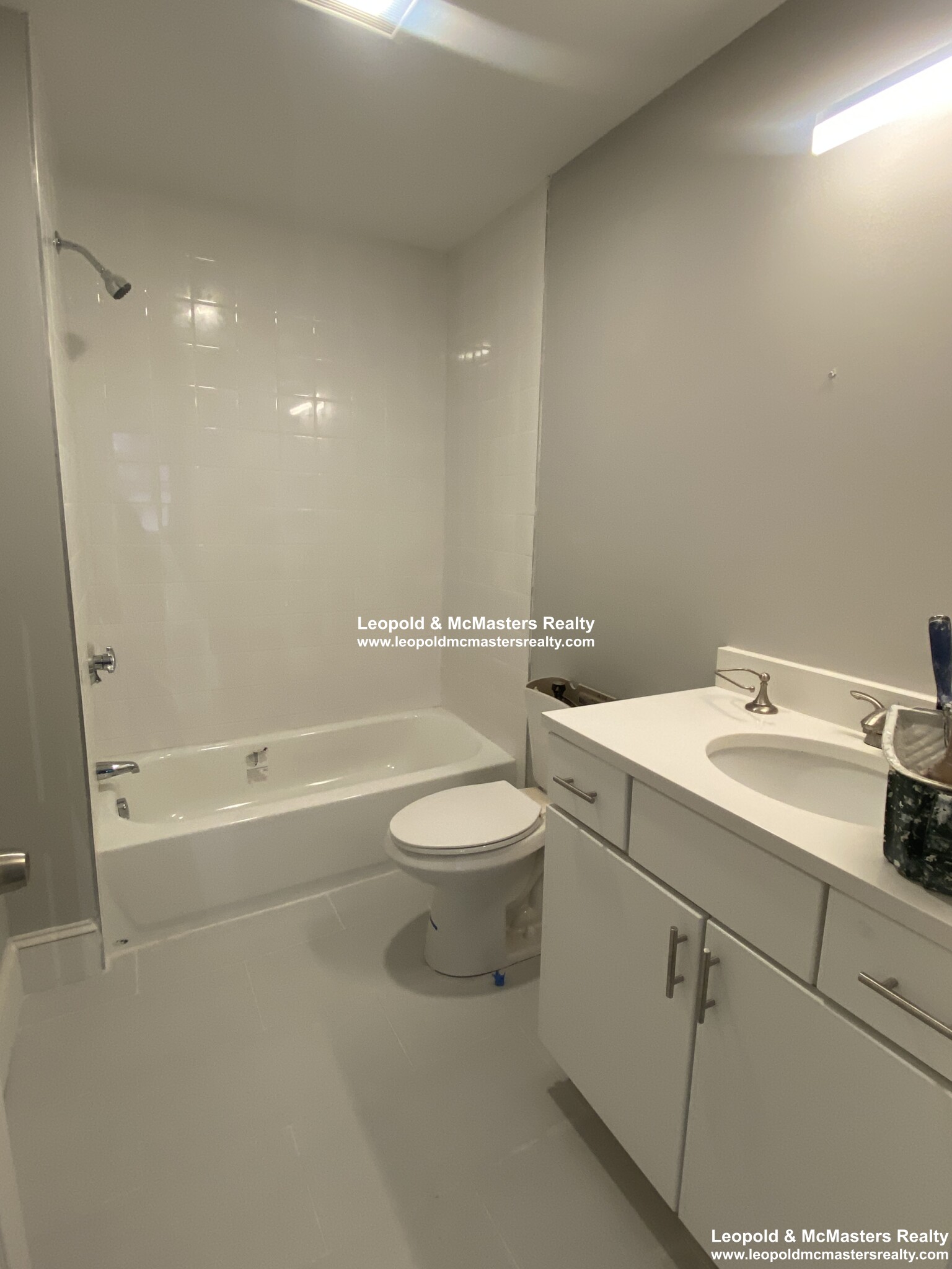 102 Longwood Ave, Coolidge Corner