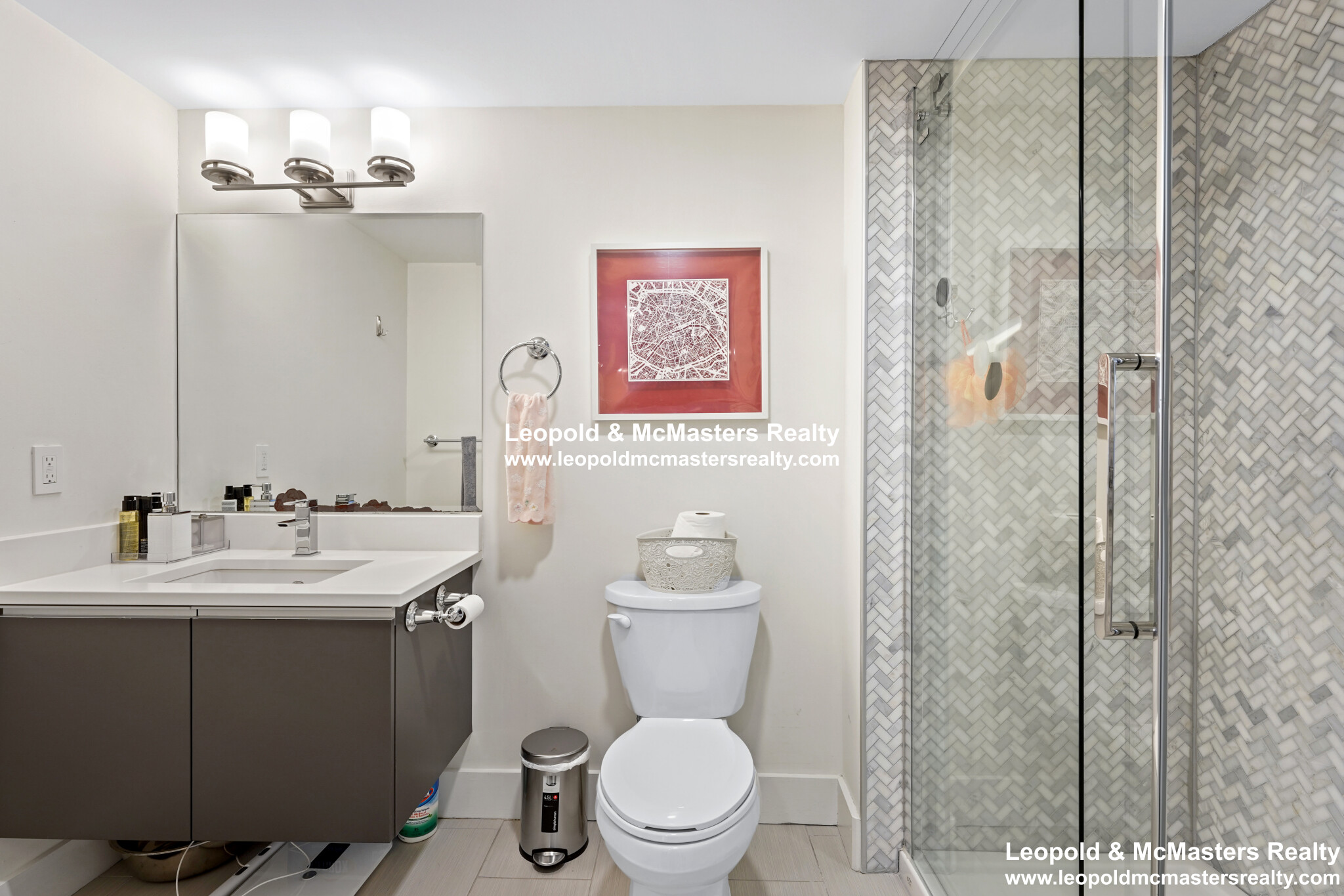 85 Willow Ct, Dorchester