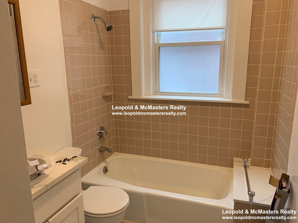 360 Beacon St, East Somerville