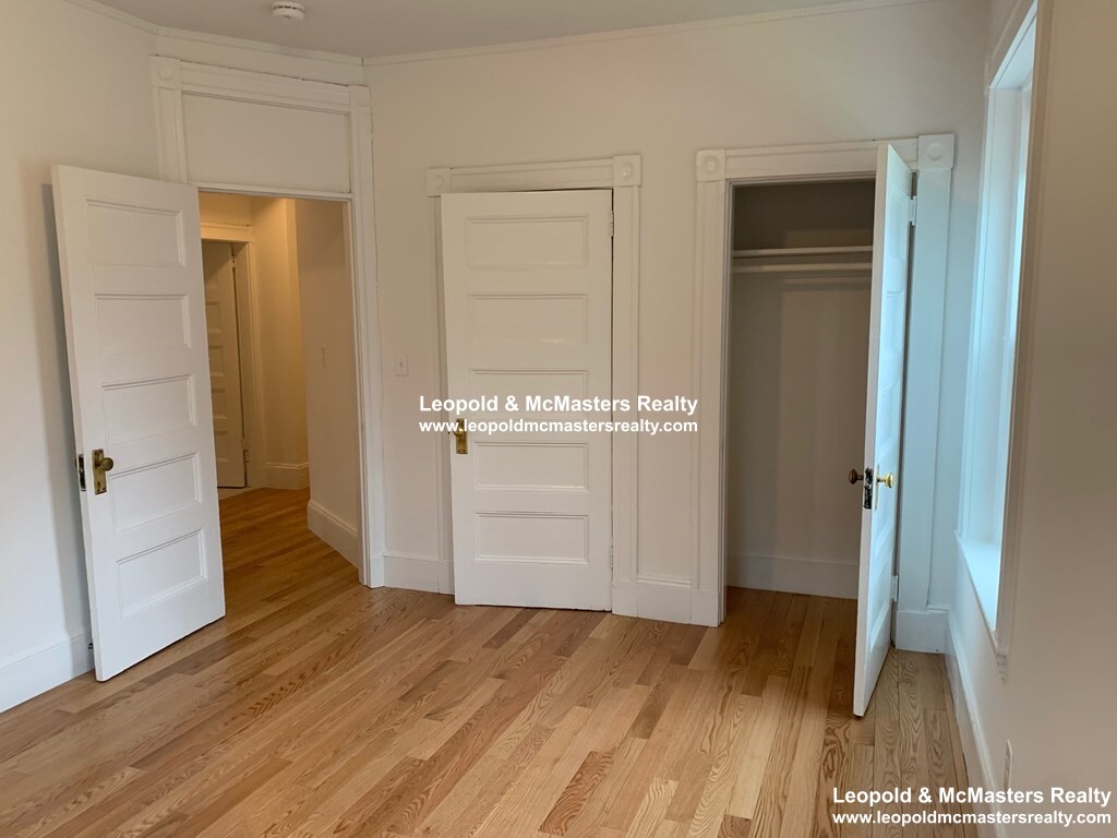 360 Beacon St, East Somerville