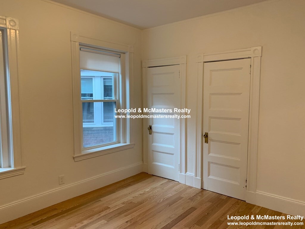 360 Beacon St, East Somerville