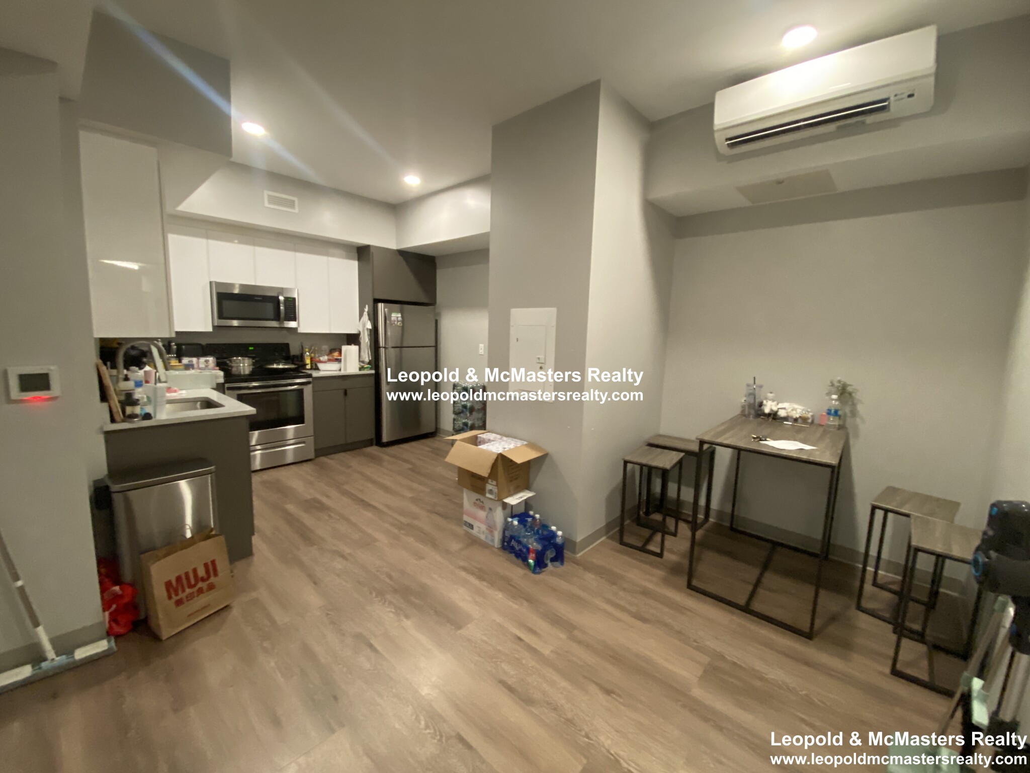 100 Hemenway St, Fenway