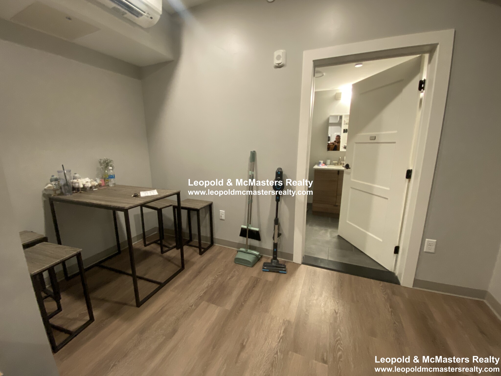 100 Hemenway St, Fenway