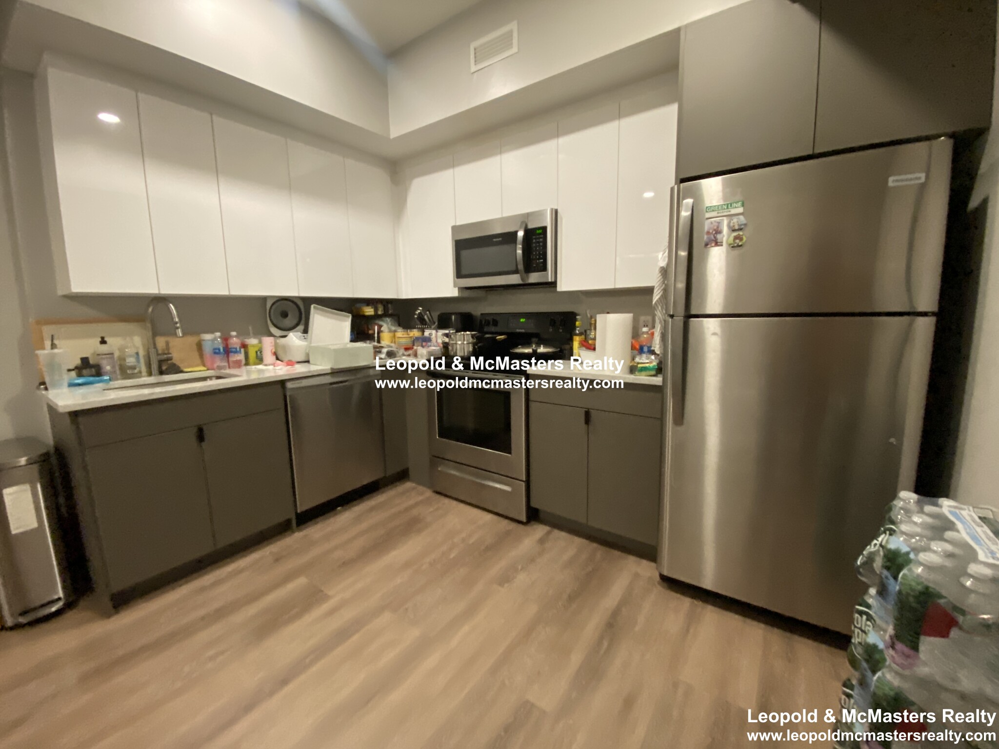 100 Hemenway St, Fenway