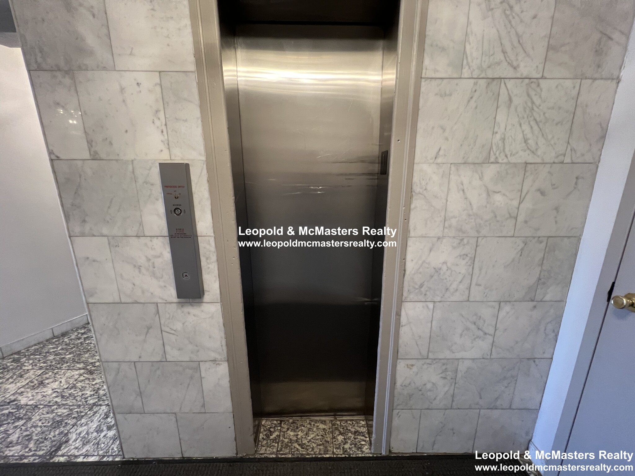 231 Harrison Ave, Chinatown