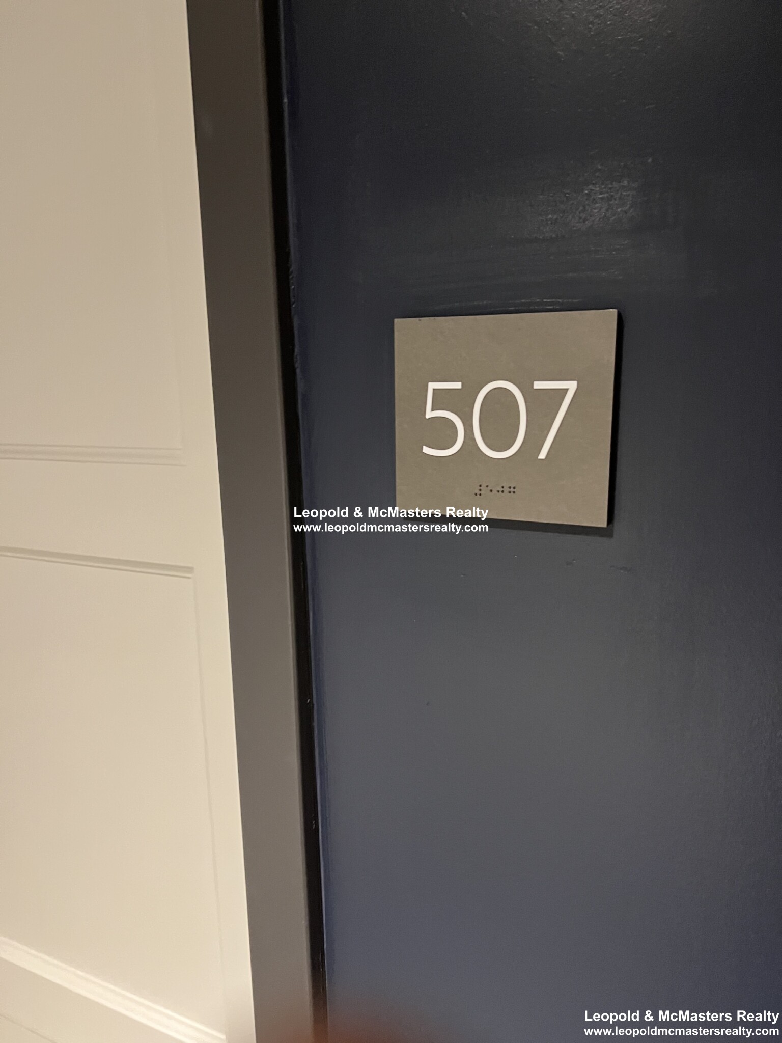 100 Hemenway St, Fenway