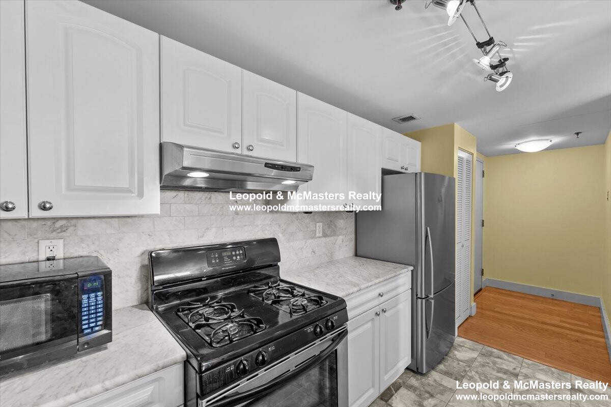 15 North Beacon St, Allston