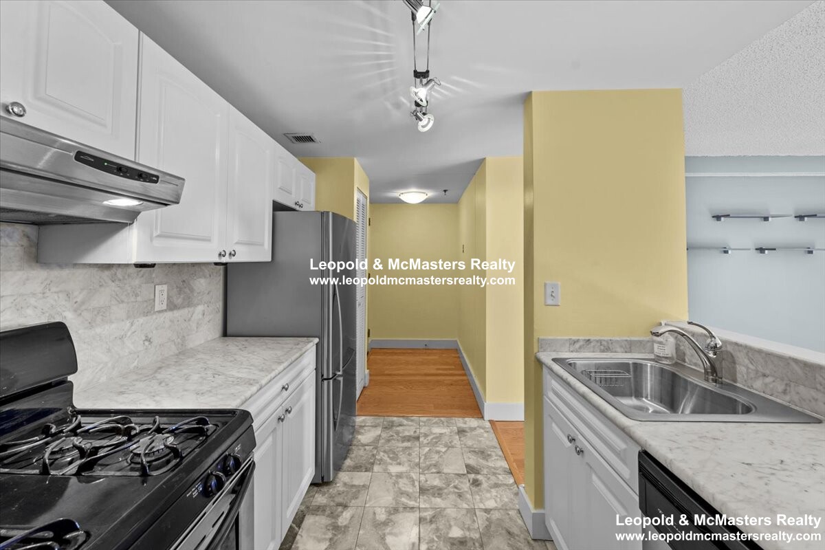 15 North Beacon St, Allston