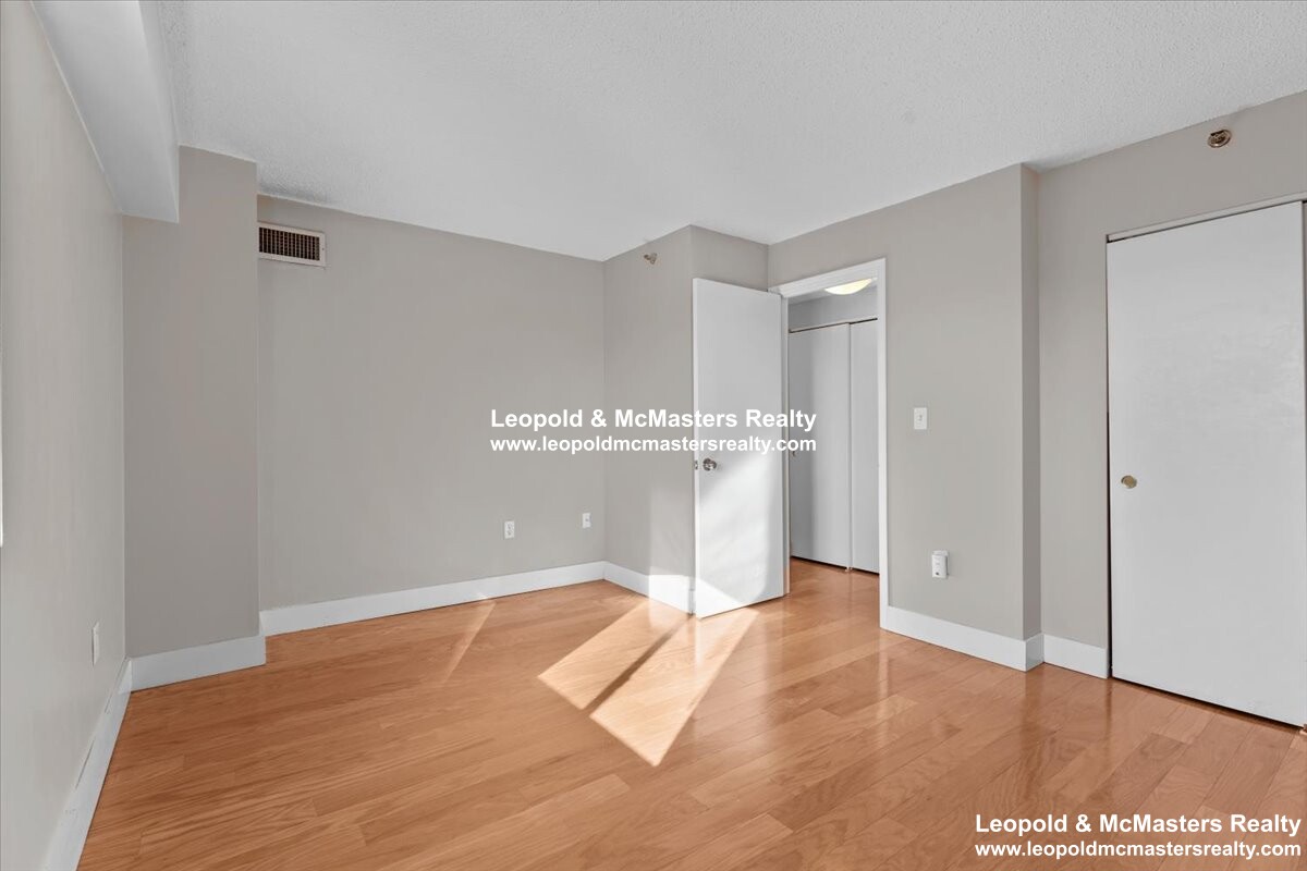 15 North Beacon St, Allston