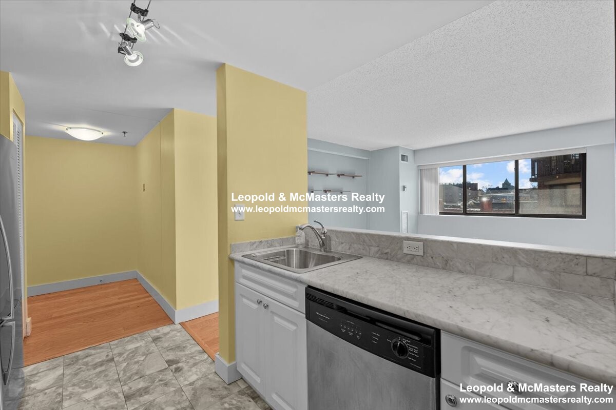 15 North Beacon St, Allston