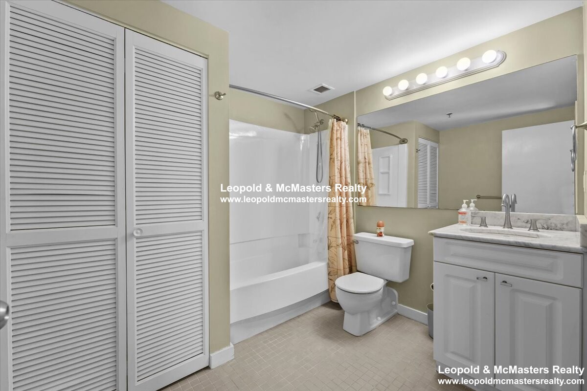 15 North Beacon St, Allston