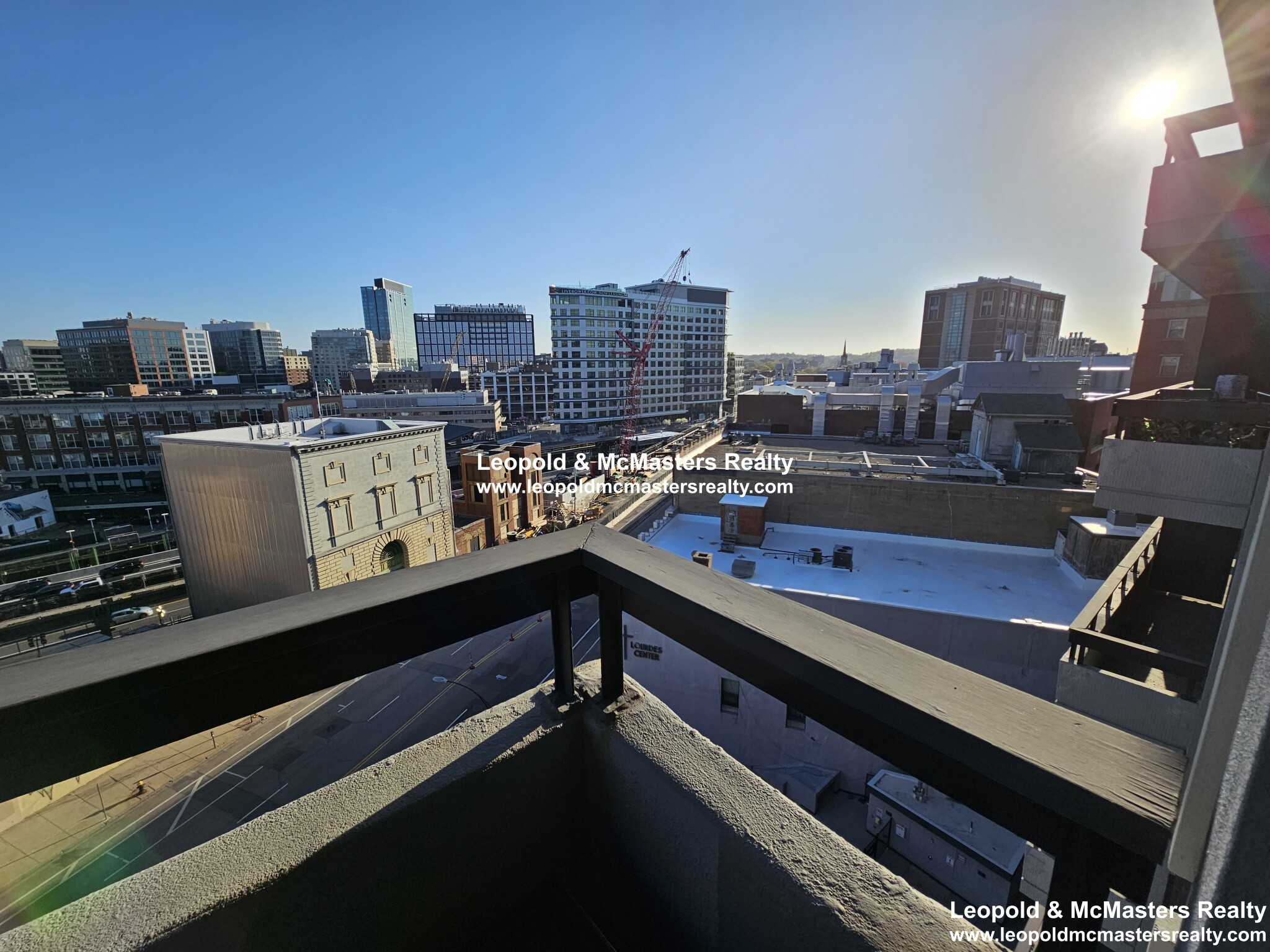 566 Commonwealth Ave, Fenway