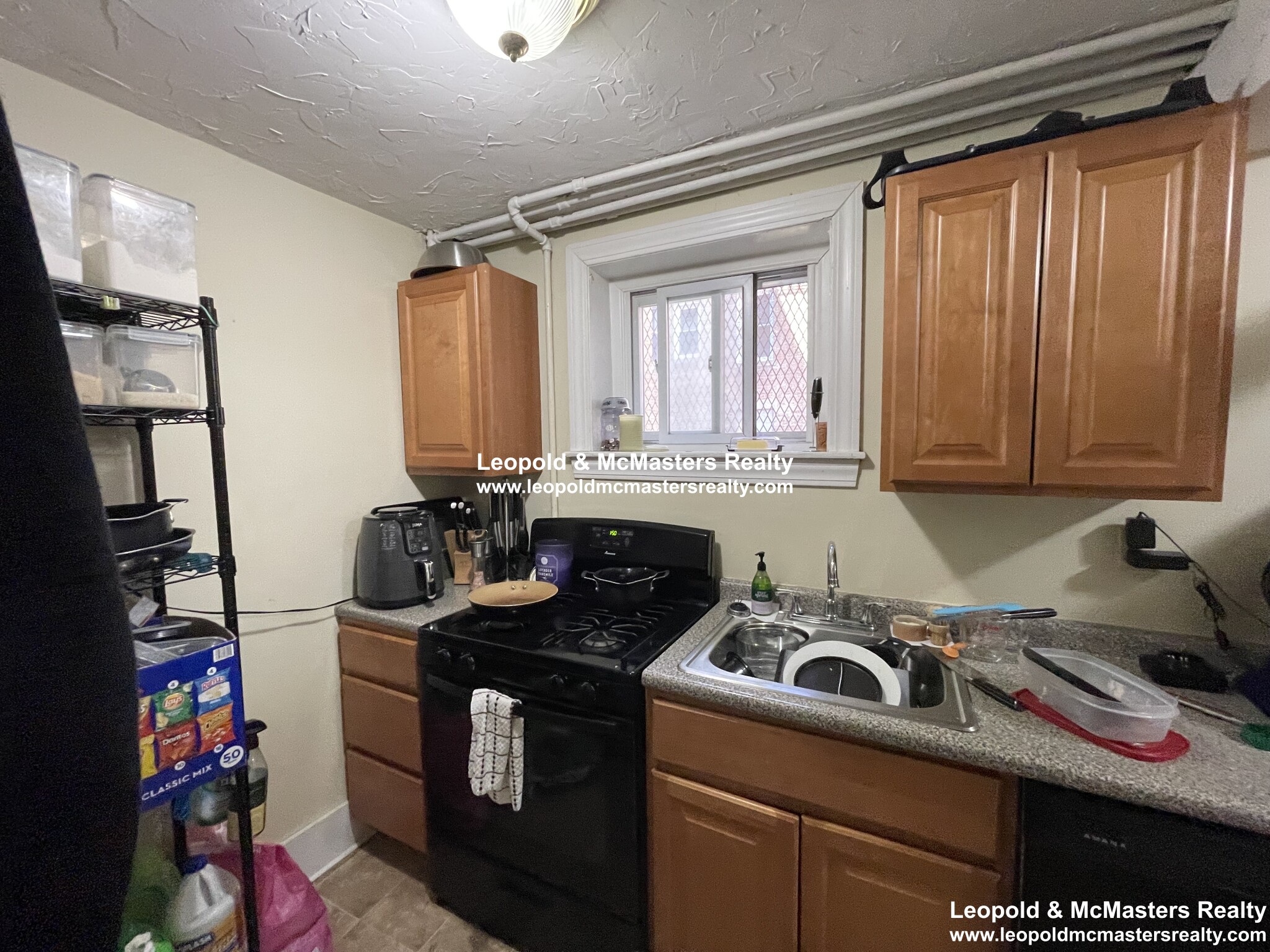 35 Gardner St, Allston