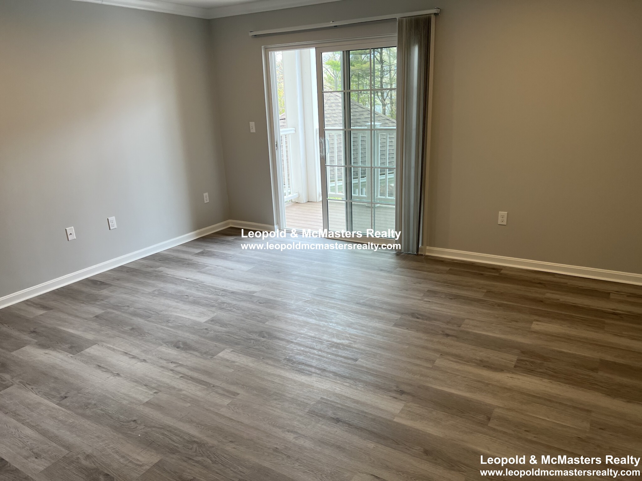 105 Hopkins St, Downtown