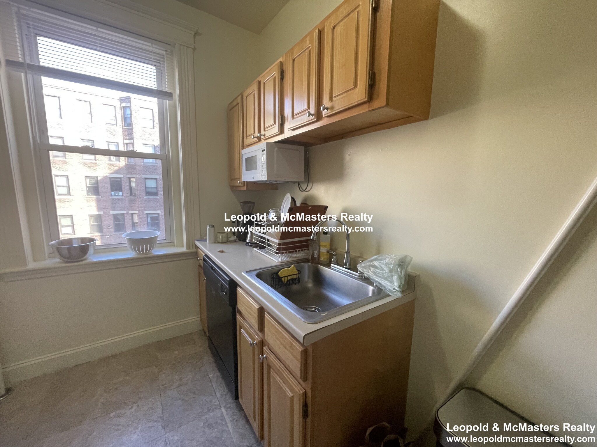 16 Queensberry St, Fenway