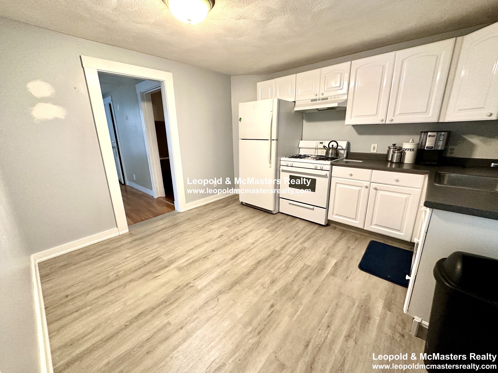 6 Thorndike Terr, Swampscott