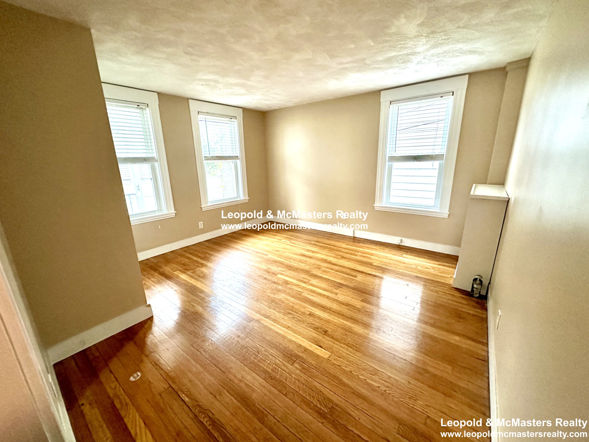 6 Thorndike Terr, Swampscott