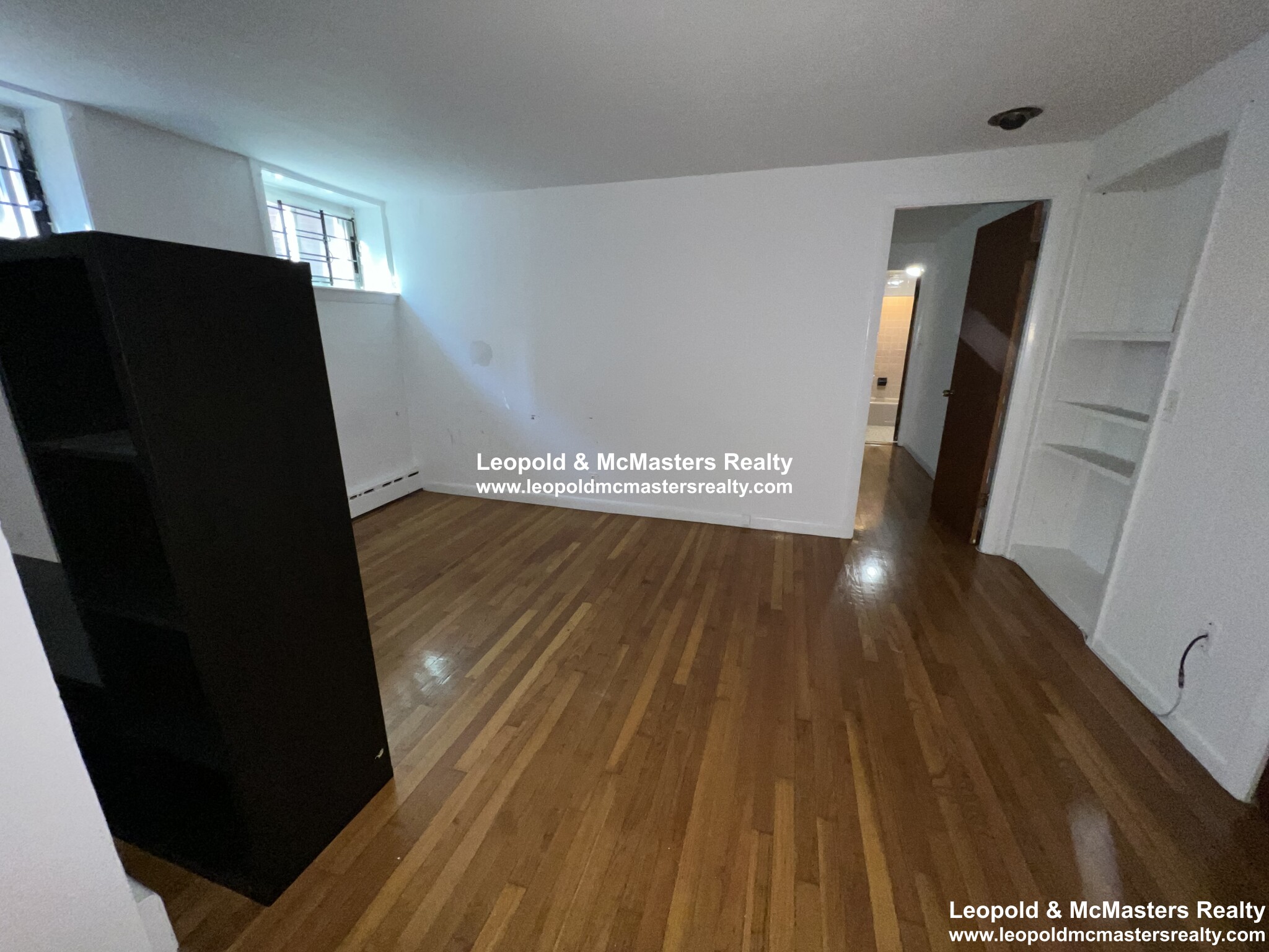 146 Oxford St, Ward Two