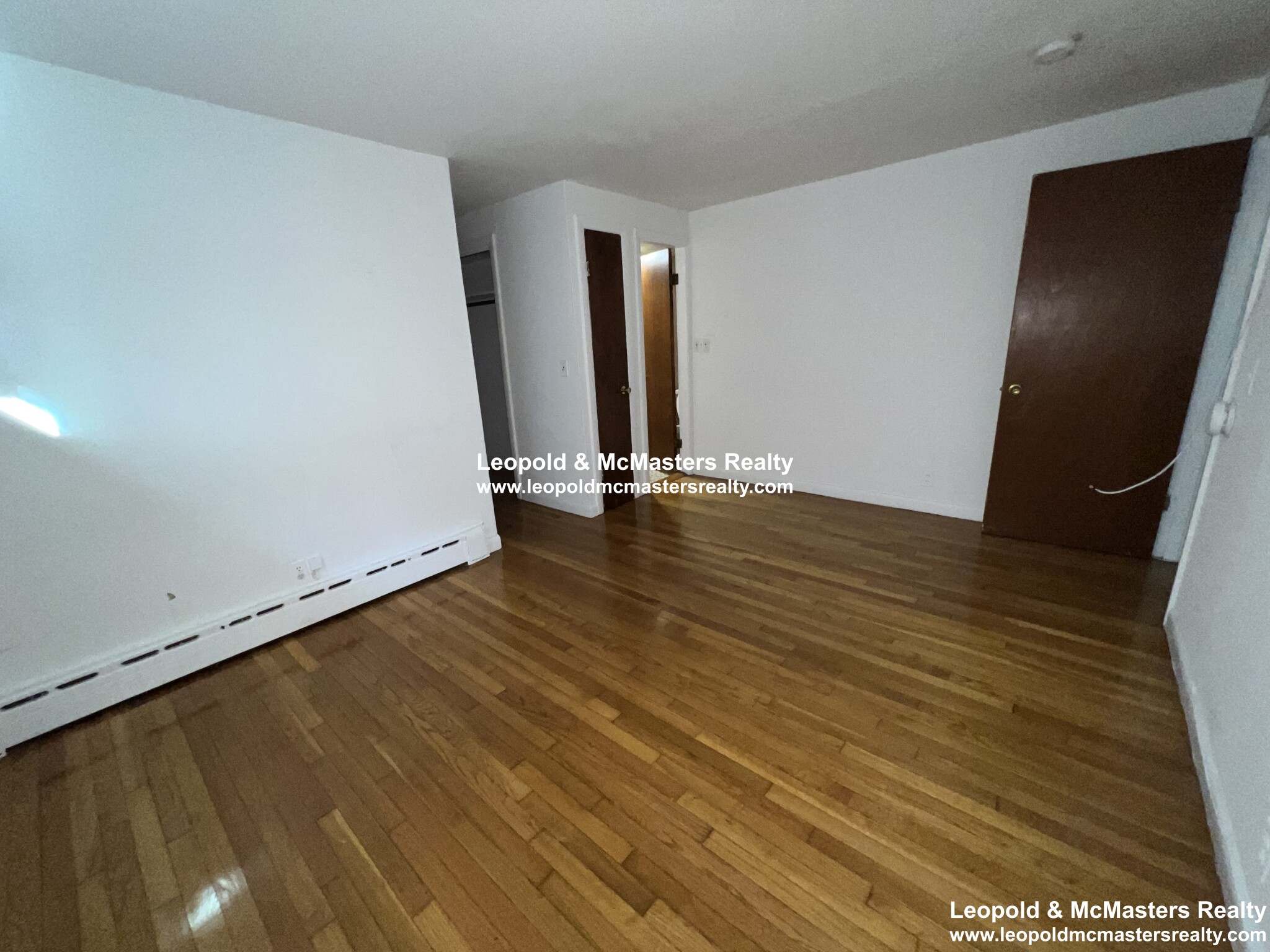 146 Oxford St, Ward Two