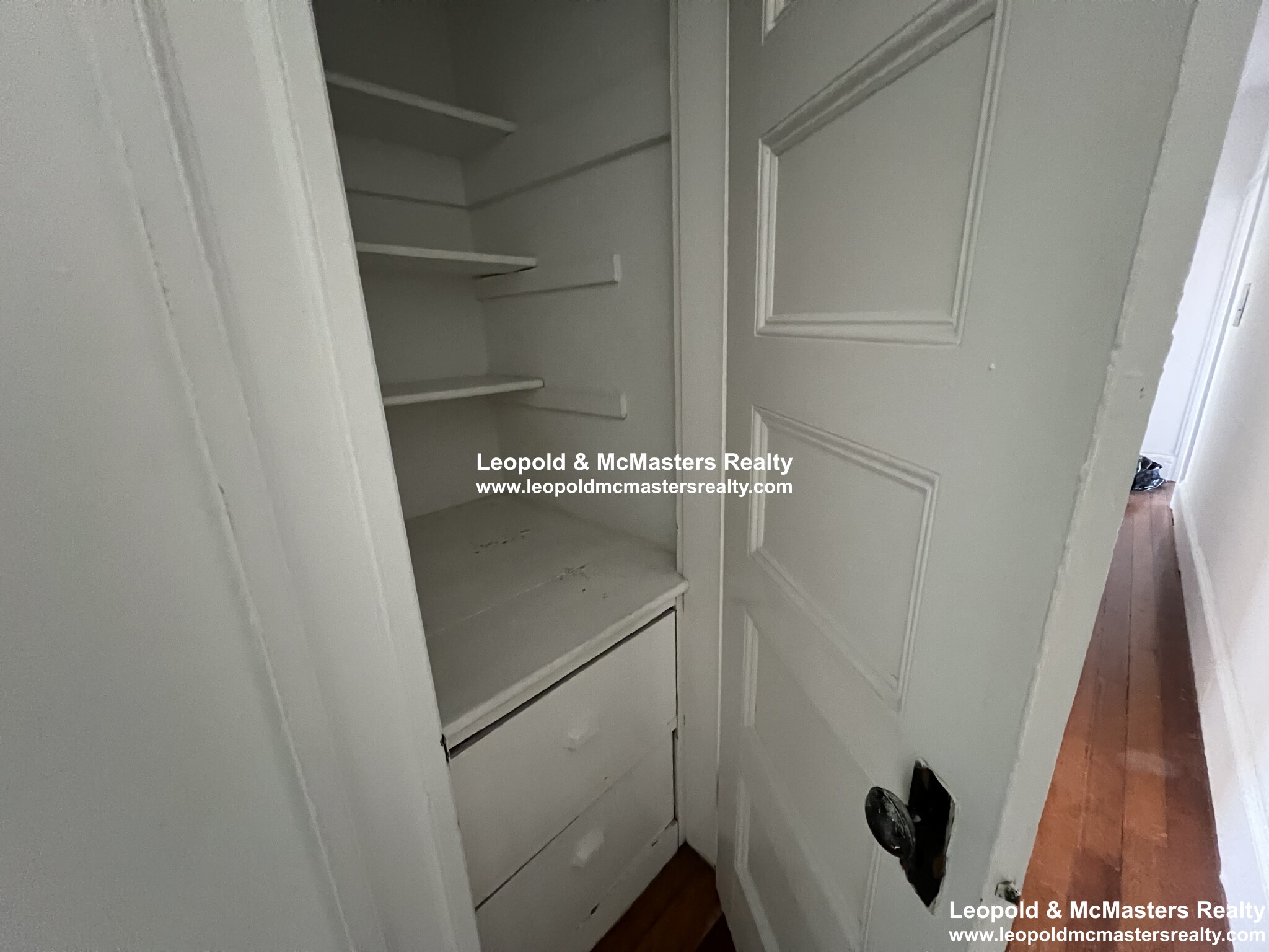 146 Oxford St, Ward Two