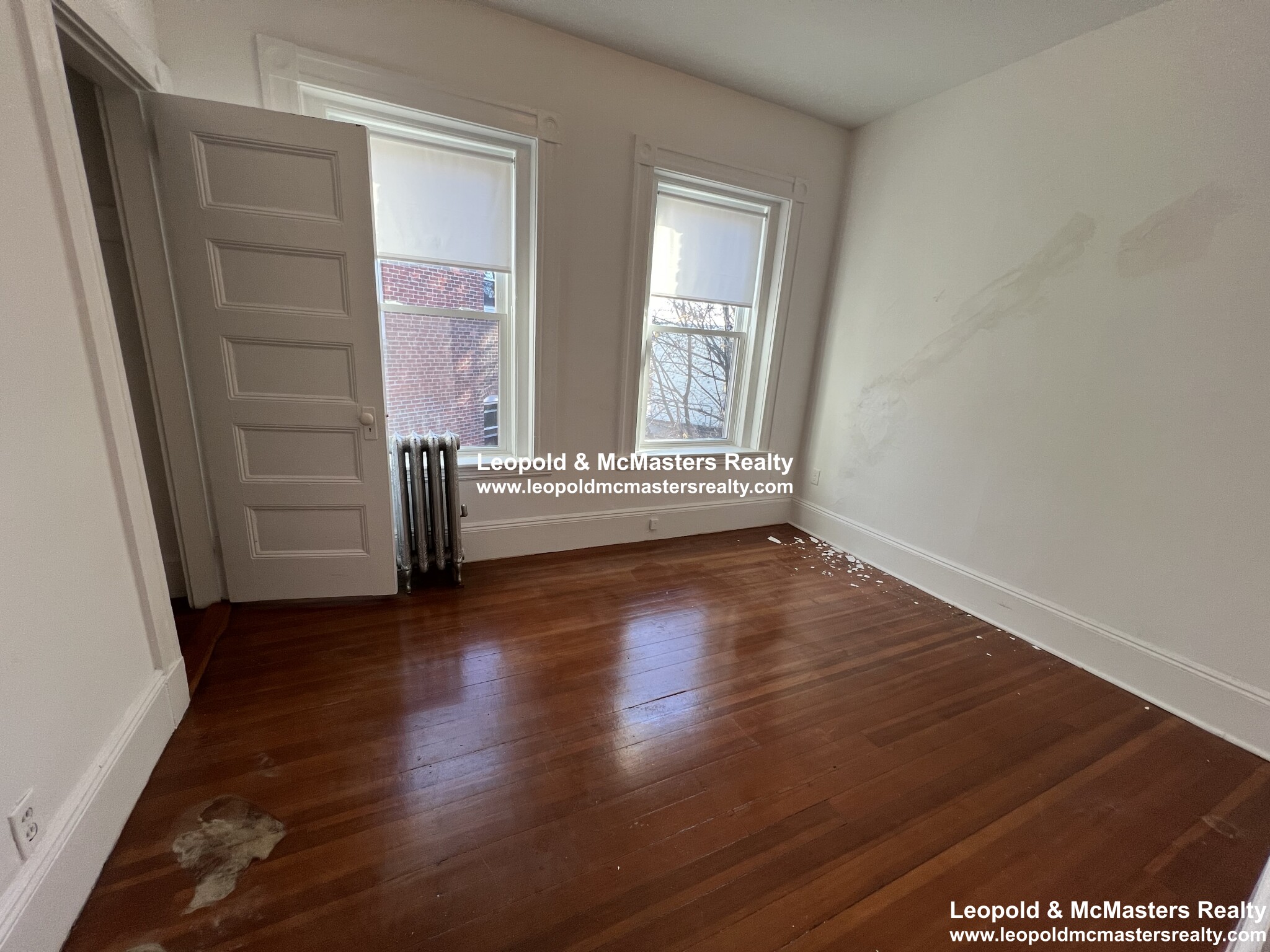 146 Oxford St, Ward Two