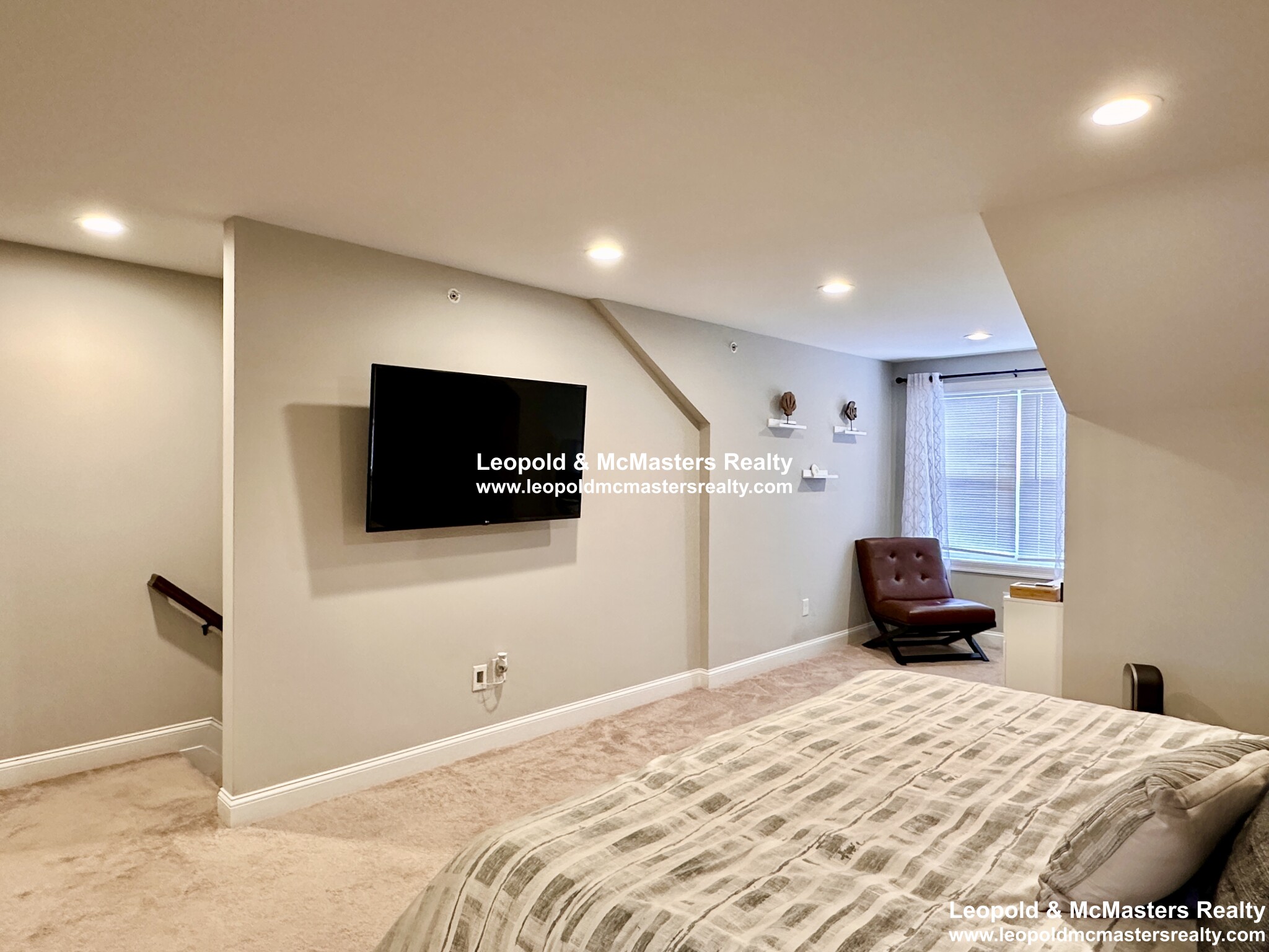 2 Winston St, Saugus