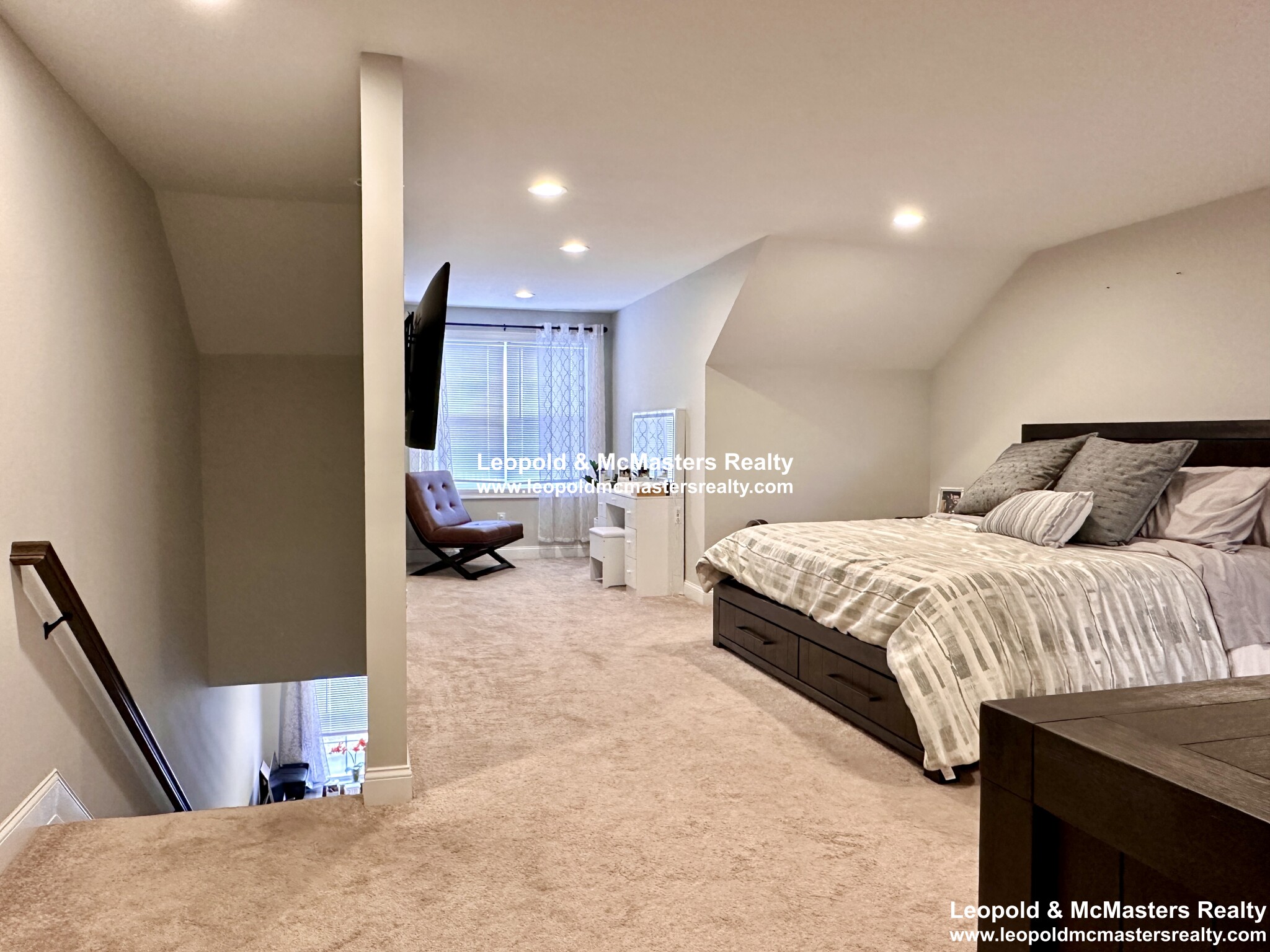 2 Winston St, Saugus