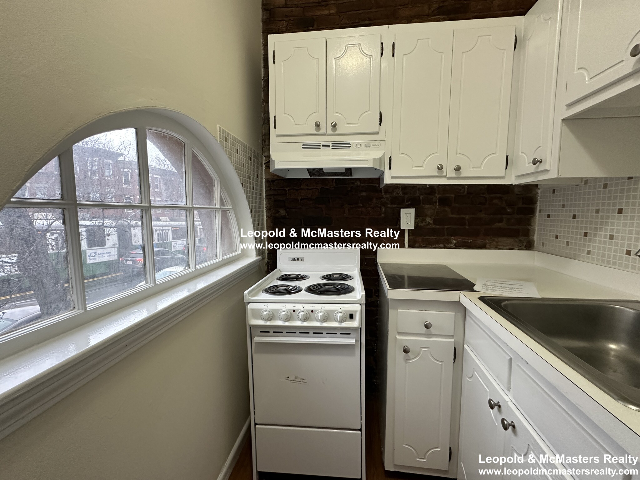 54 South Huntington Ave, Mission Hill