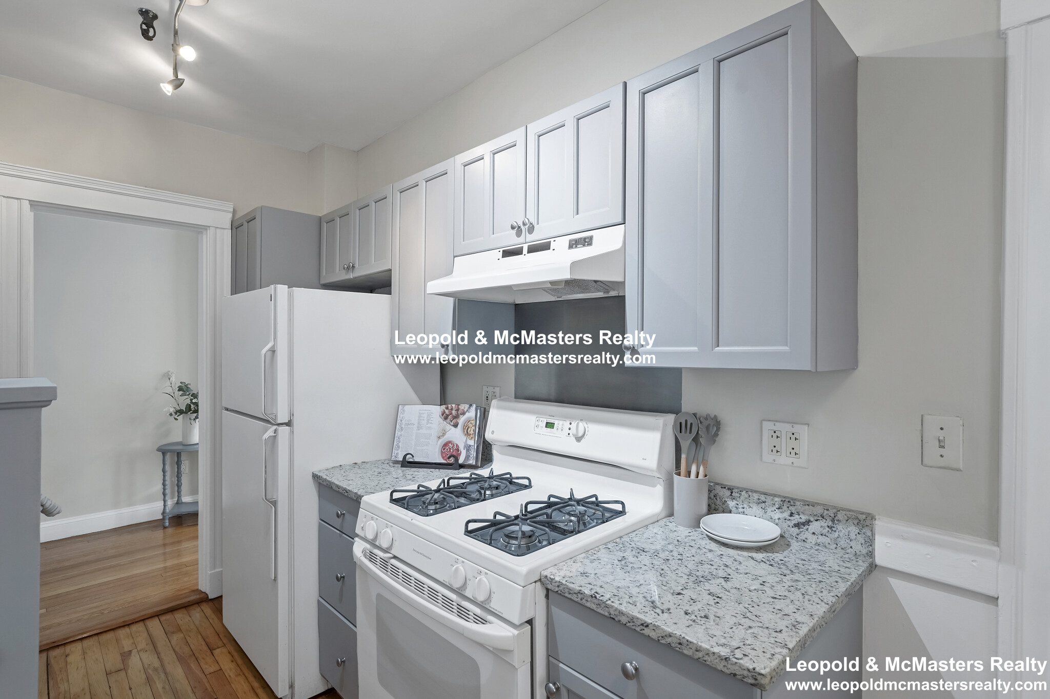 1945 Commonwealth Ave, Brighton