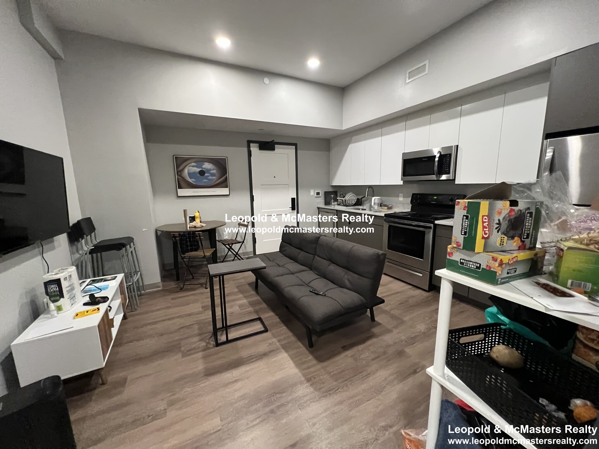 100 Hemenway St, Fenway