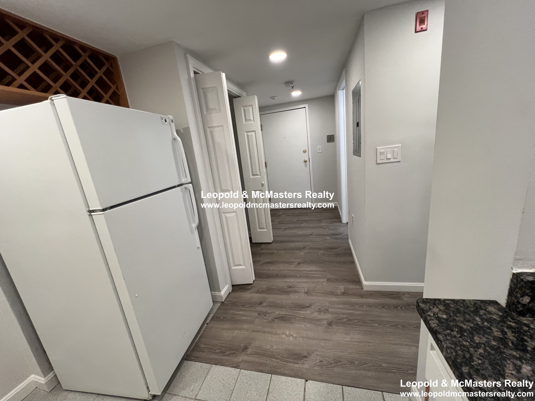 24 Queensberry St, Fenway