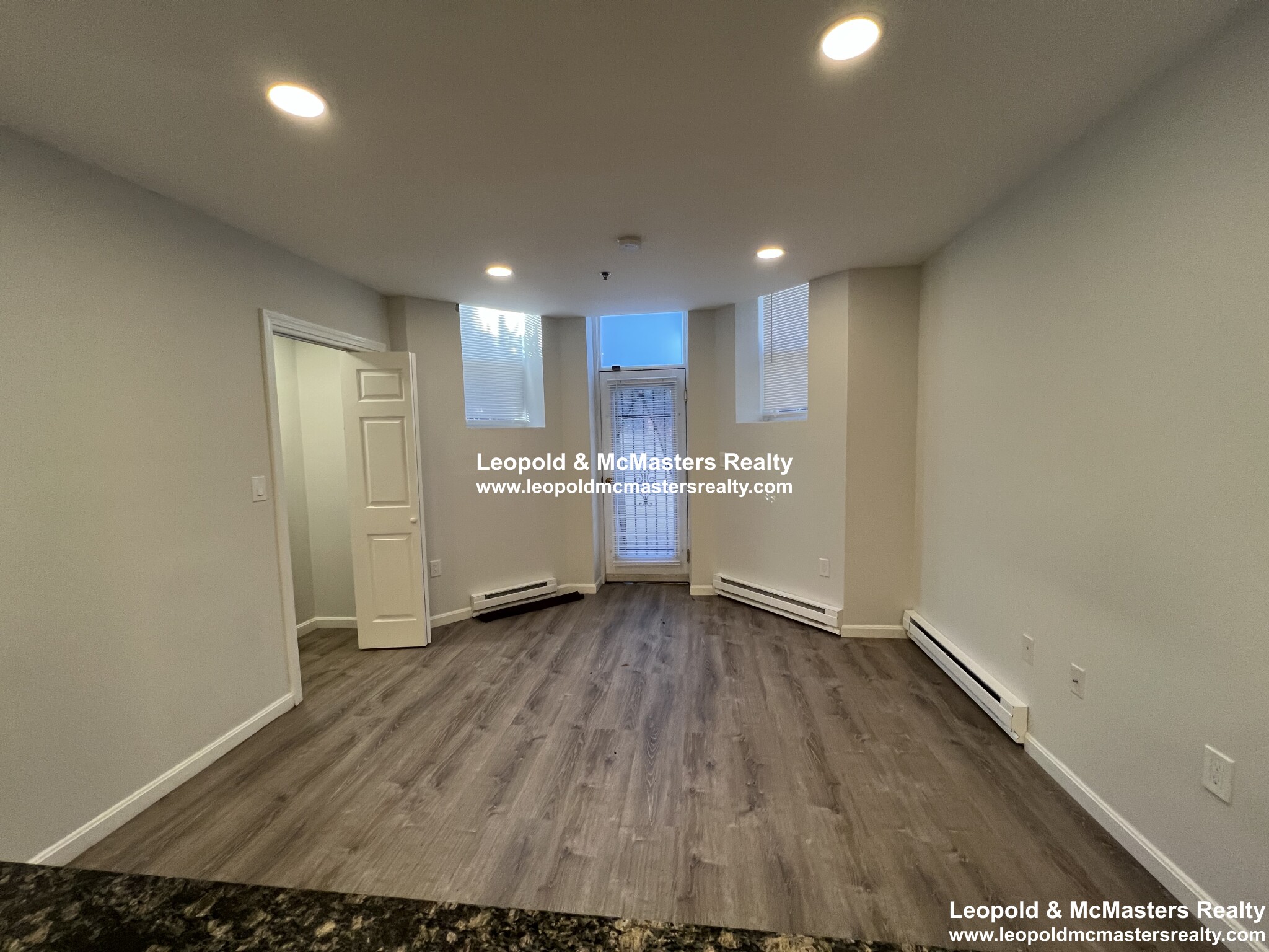 24 Queensberry St, Fenway