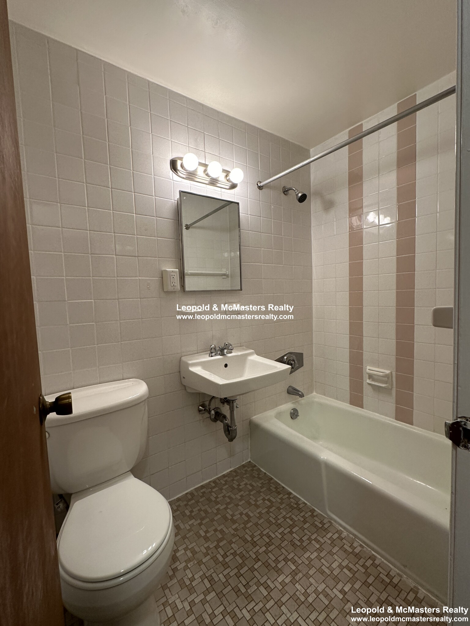 46 South Huntington Ave, Mission Hill