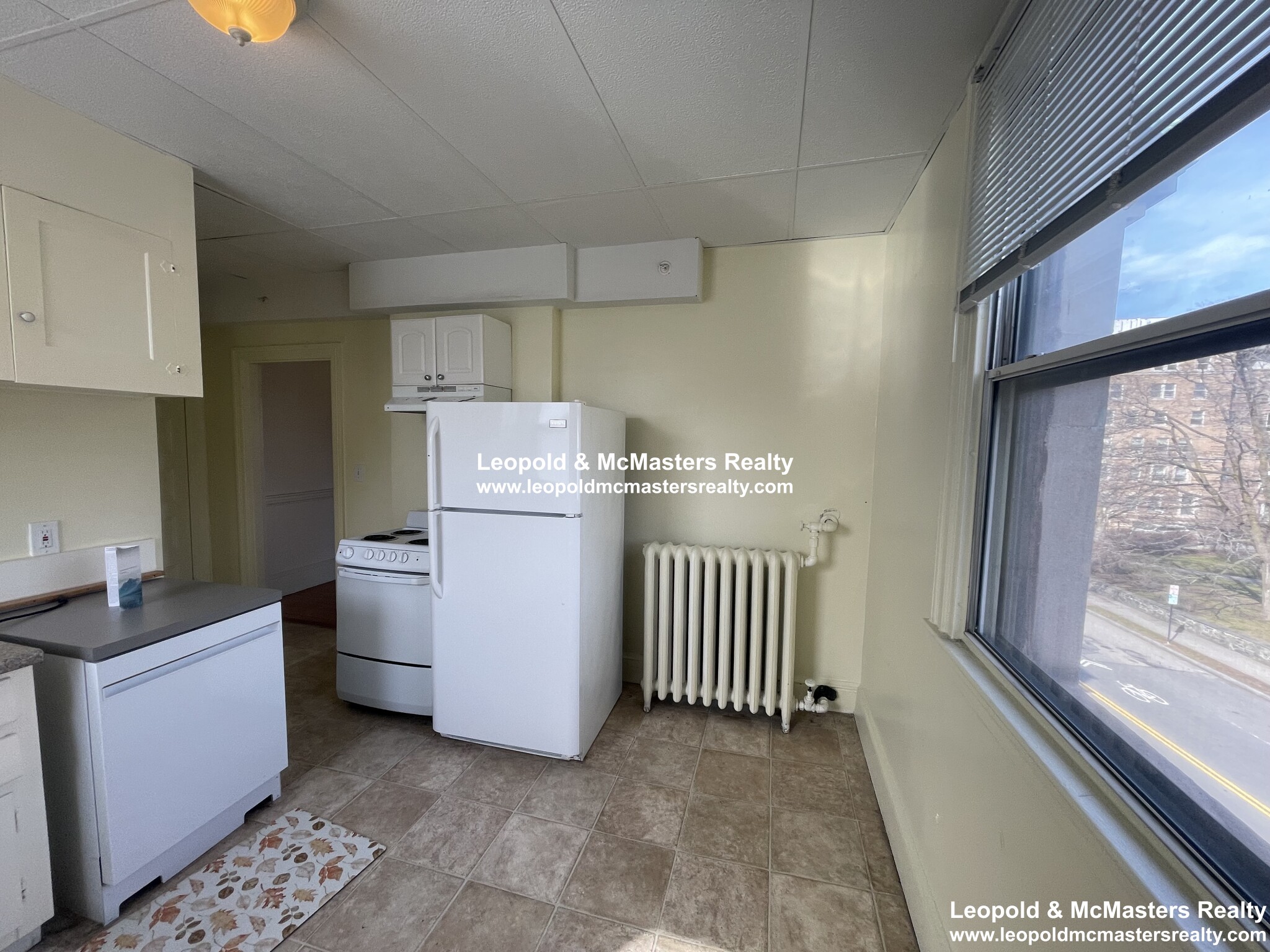 457 Centre St, Newton Corner