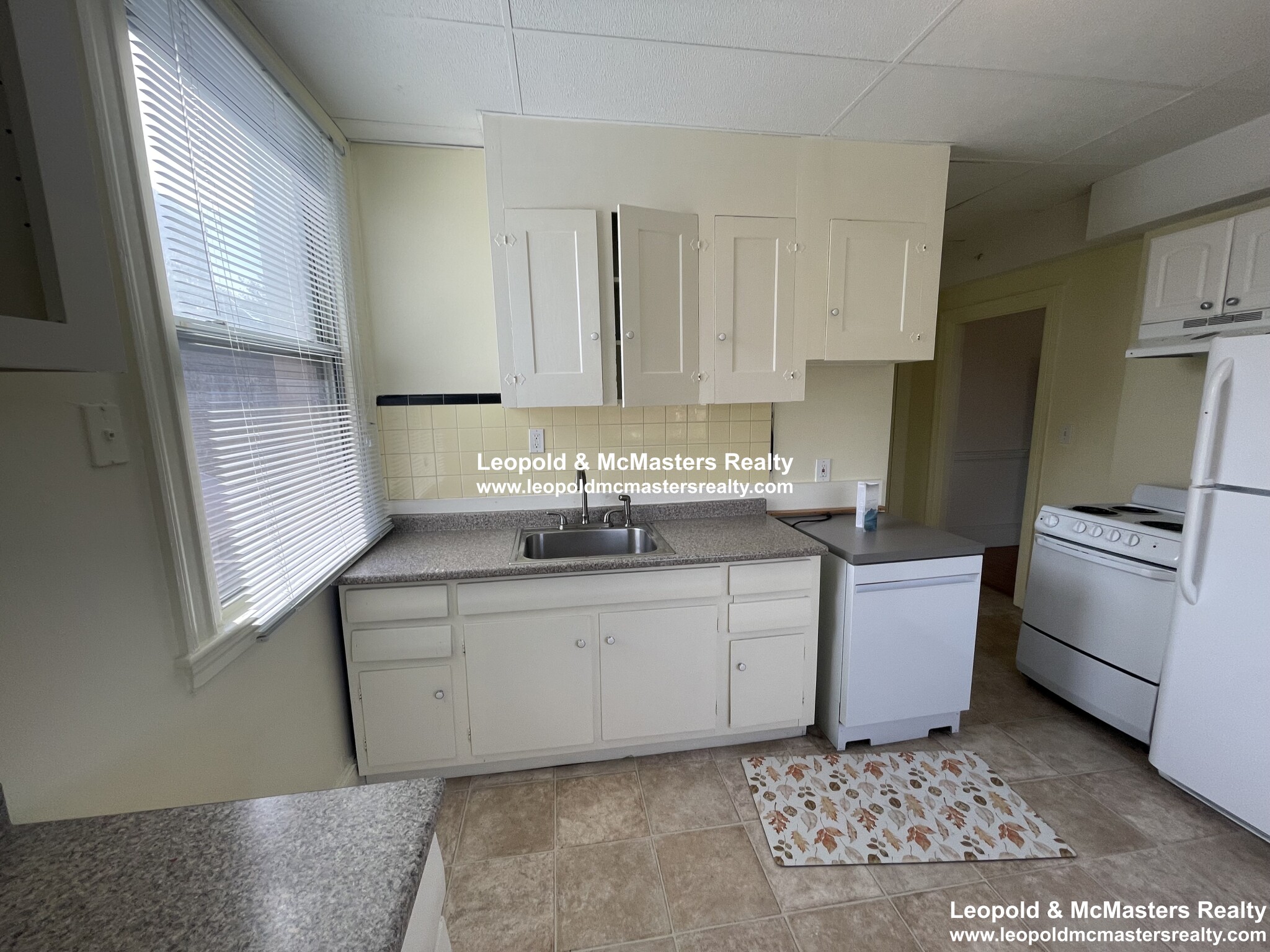 457 Centre St, Newton Corner