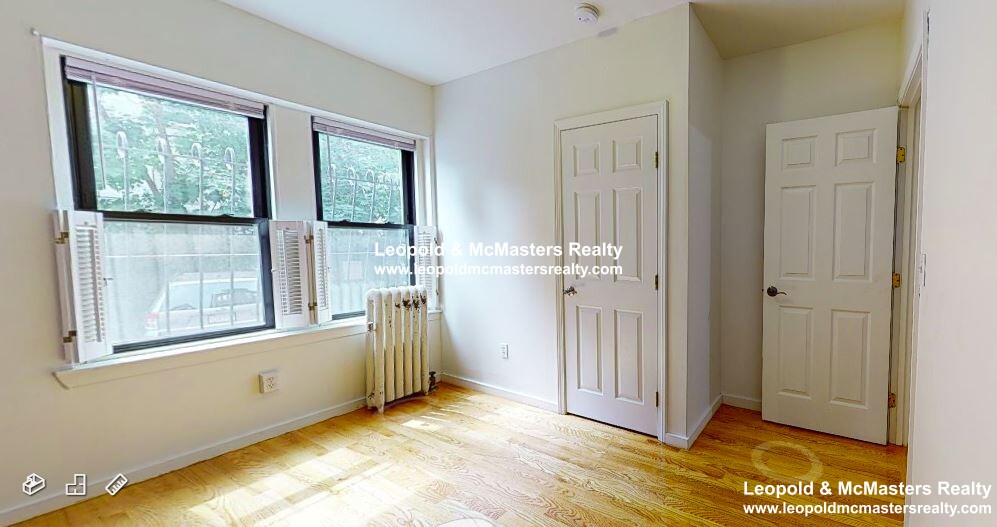 1404 Commonwealth Ave, Brighton