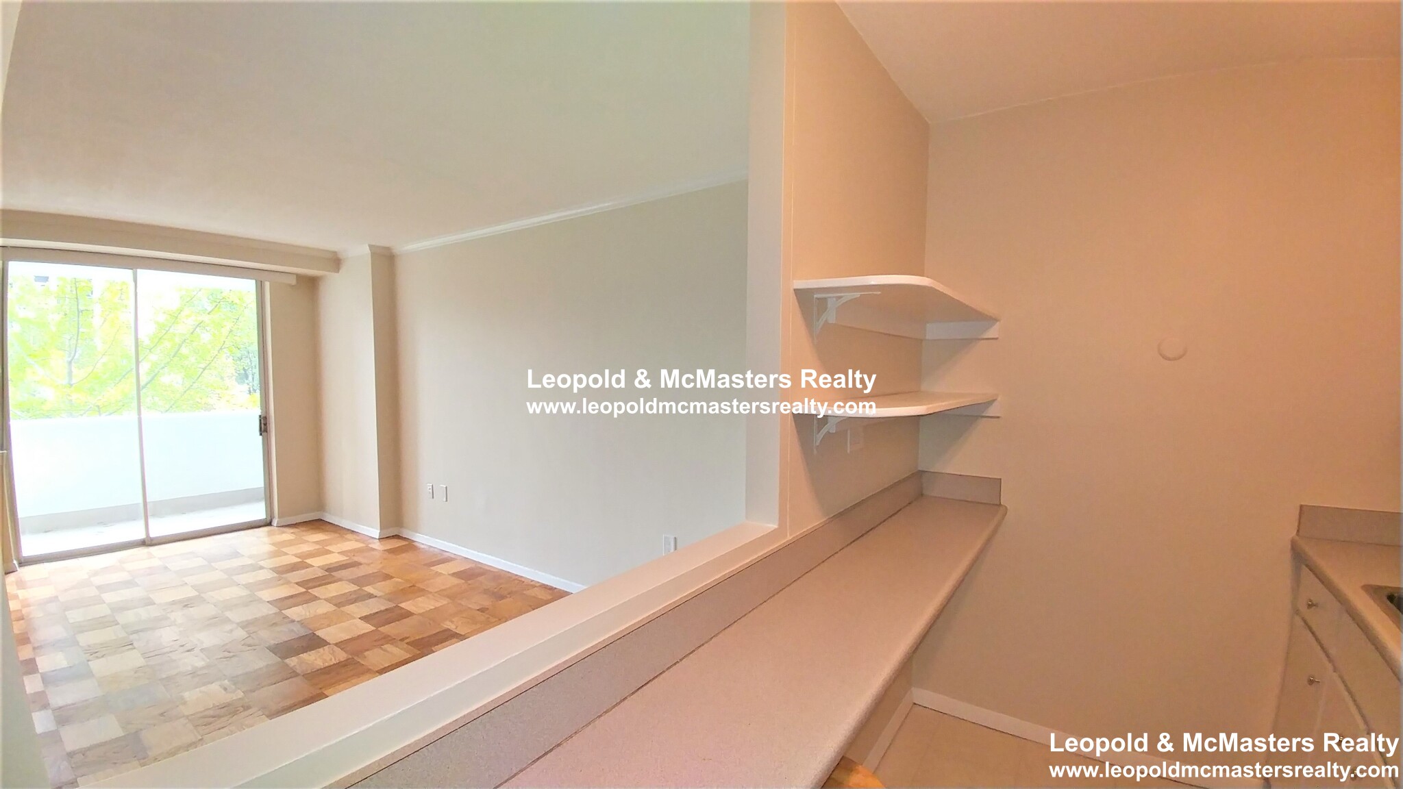 2 Hawthorne Pl, West End