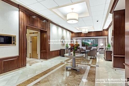 2 Hawthorne Pl, West End