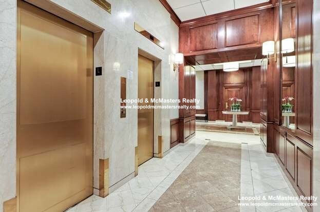 2 Hawthorne Pl, West End