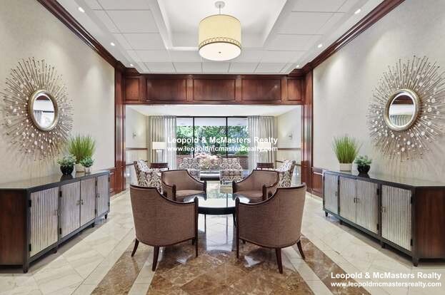 2 Hawthorne Pl, West End