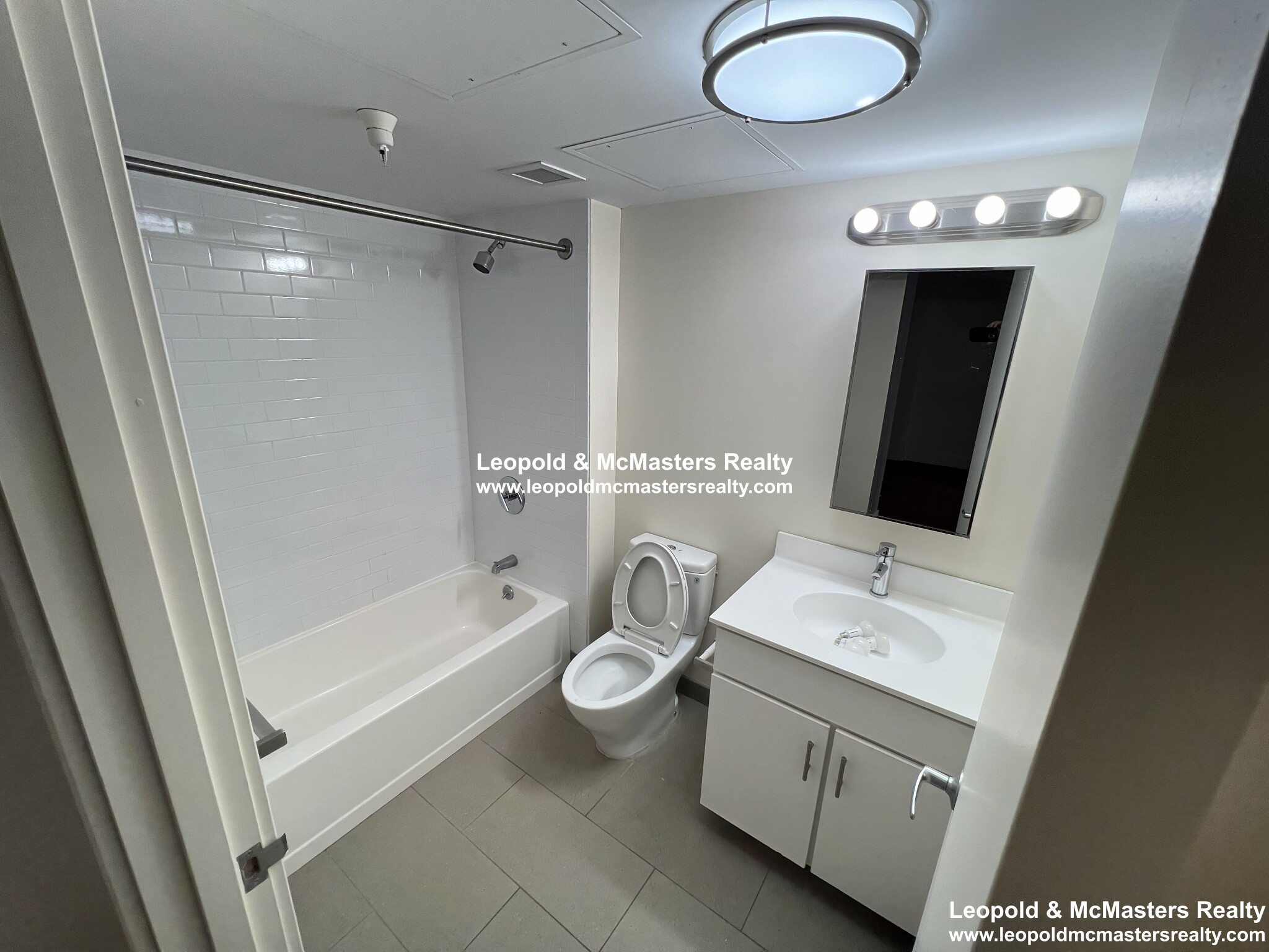 8 Winter St, Downtown