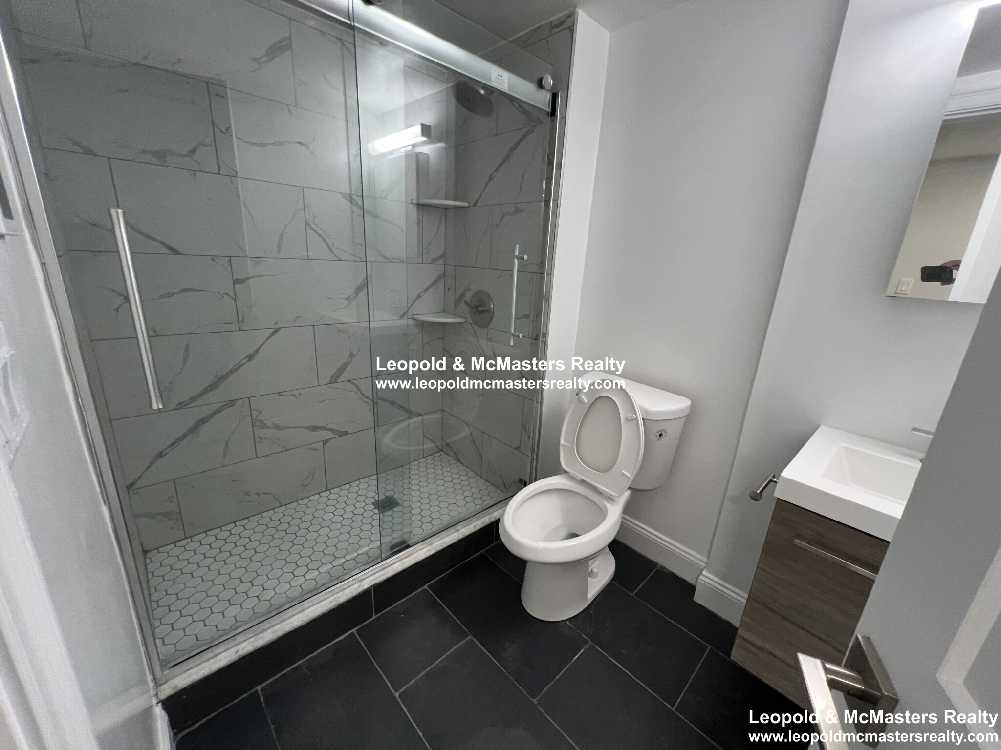 36 Queensberry St, Fenway