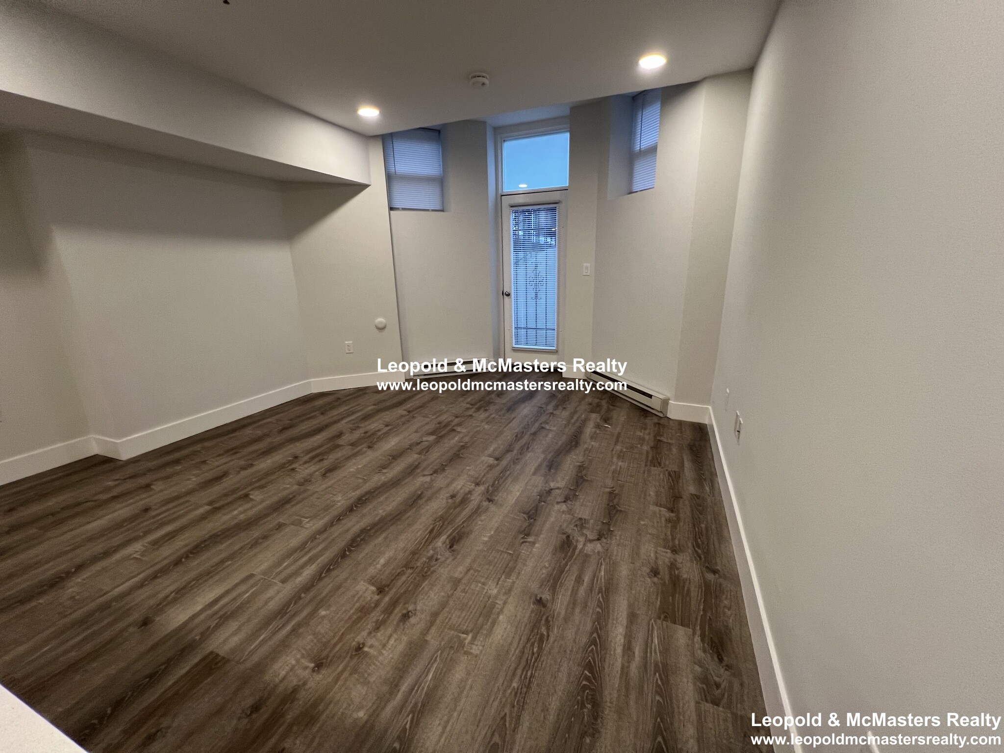 36 Queensberry St, Fenway